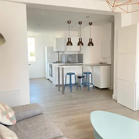 L'ajax T3 Centre Et Bord De Ajaccio (Corsica)