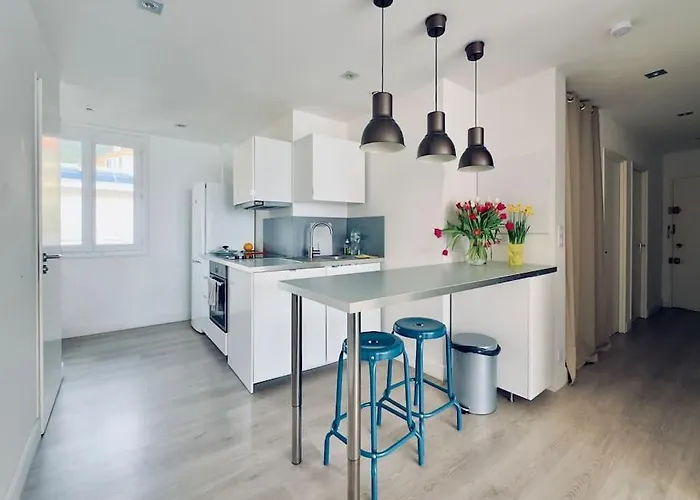 L'ajax T3 Centre Et Bord De * Ajaccio (Corsica)