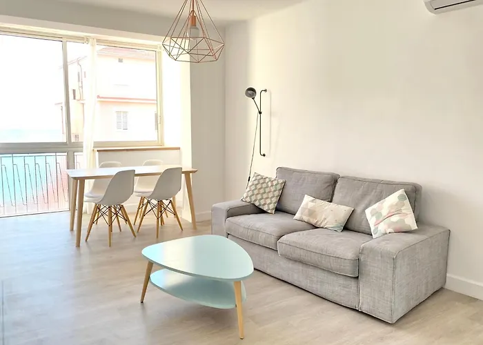 L'ajax T3 Centre Et Bord De *